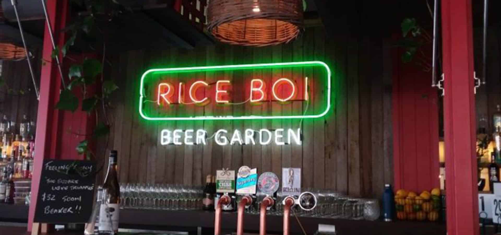 Neon signage supplier Maroochydore